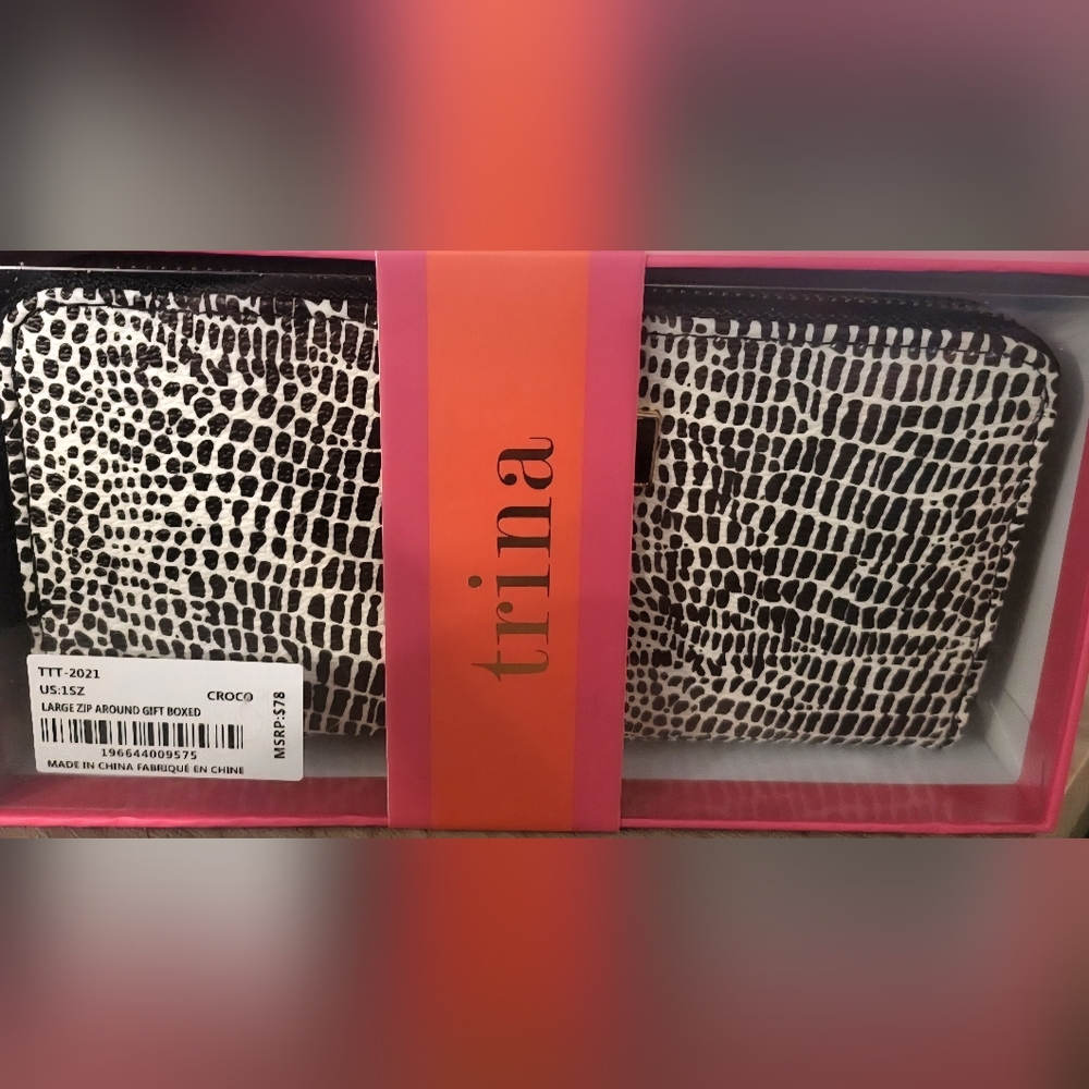 Trina Turk Black and White Wallet